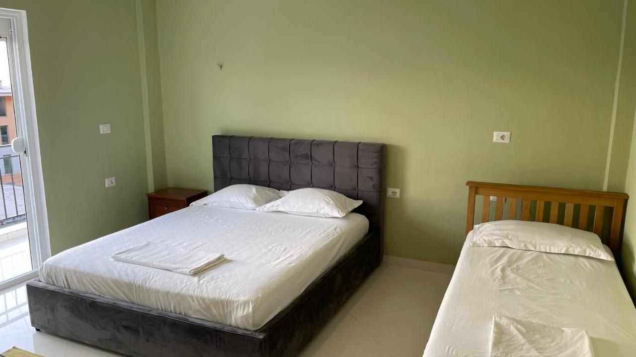 Azure Apartments By Kondo Stays Vlorë エクステリア 写真