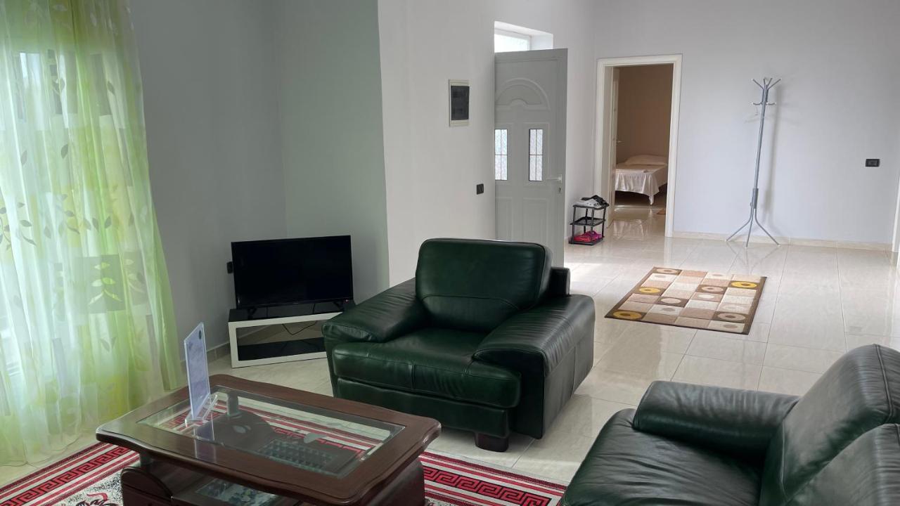 Azure Apartments By Kondo Stays Vlorë エクステリア 写真