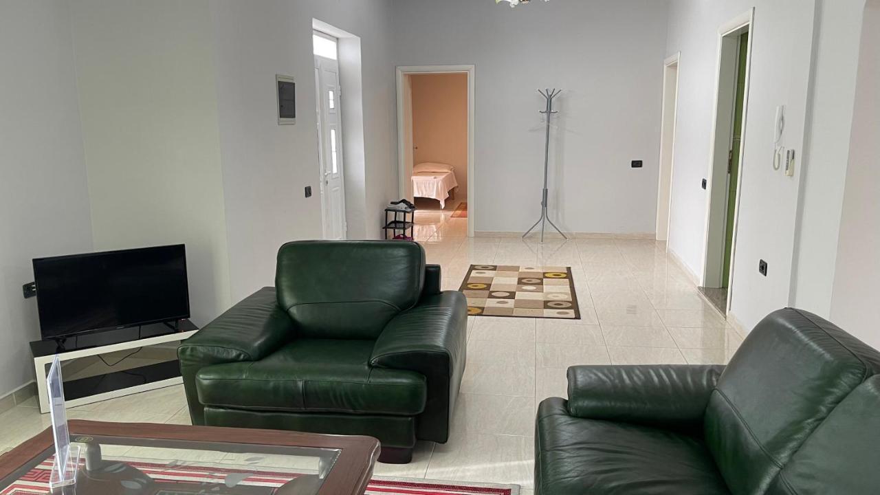Azure Apartments By Kondo Stays Vlorë エクステリア 写真
