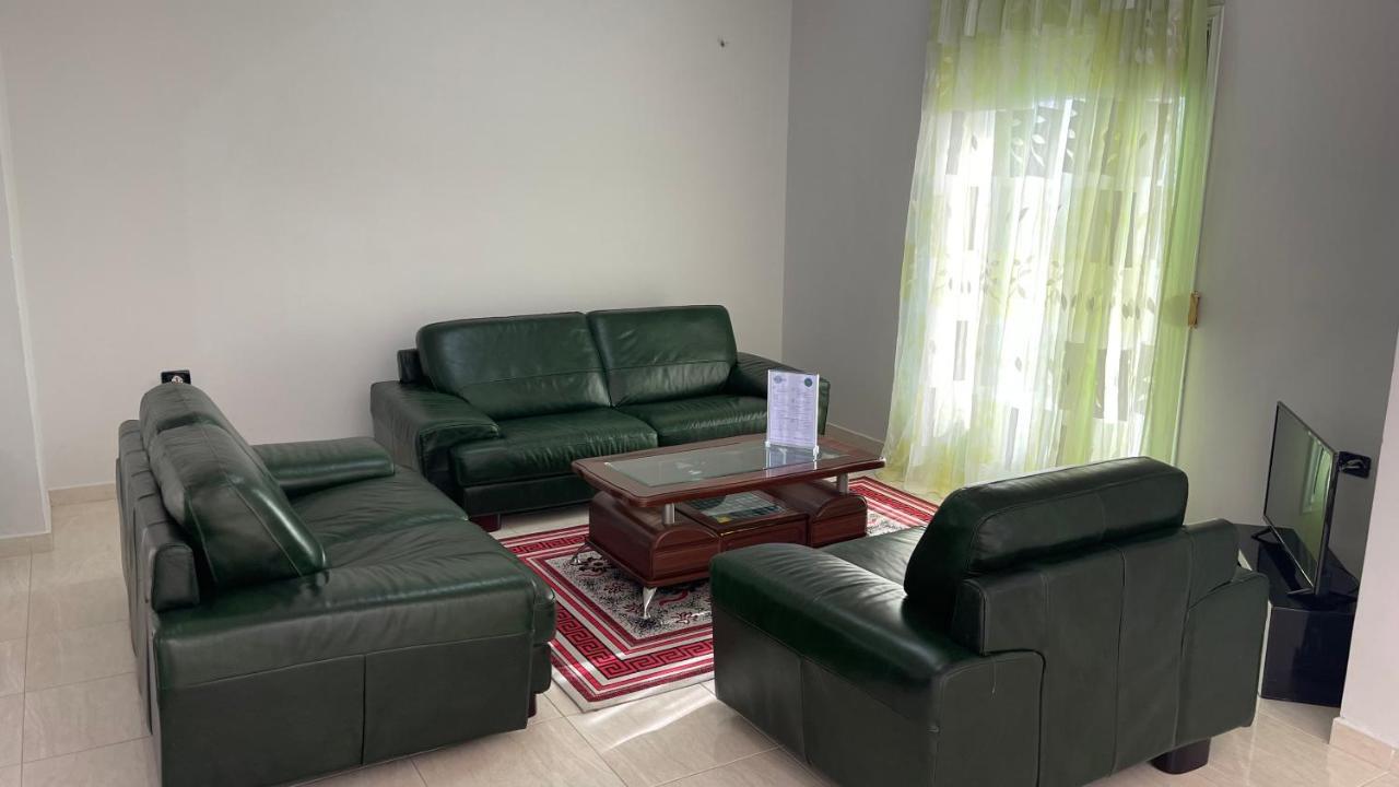 Azure Apartments By Kondo Stays Vlorë エクステリア 写真